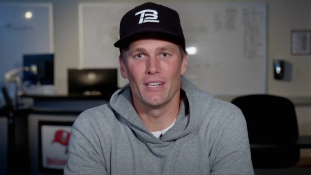 Into The Night Saison 3 Date De Sortie Le film de Tom Brady a une date de sortie, et c'est bientôt